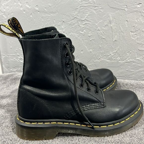 🔥 “DOC” Dr. Martens 1460 VIRGINIA PASCAL LEATHER BOOTS - Women Sz 6L - PERFECT - Picture 3 of 11